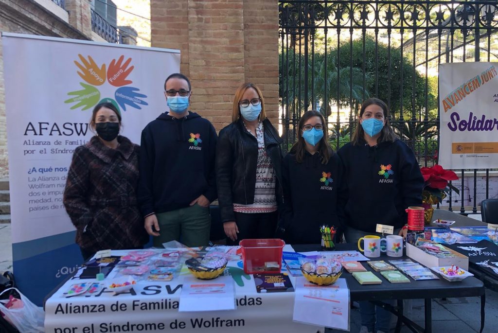 Hoy hemos podido formar parte de la Feria Solidaria de Navidad en Cullera. Gracias al Ajuntament de Cullera por contar con nosotros. 
Trabajando por conseguir una cura para el Síndrome de Wolfram