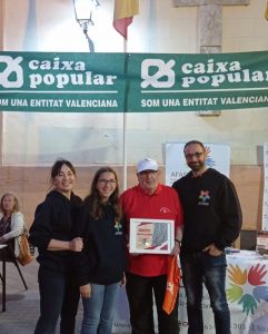 Mesa solidaria en la media maratón de Alcásser para visibilizar y sensibilizar sobre el Síndrome de Wolfram.