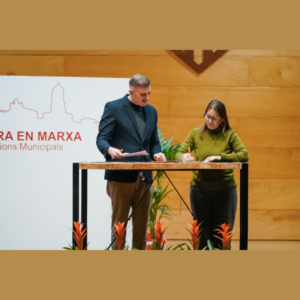 Imagen firma de Convenio entre el alcalde de Cullera y la presidenta de la asociación.